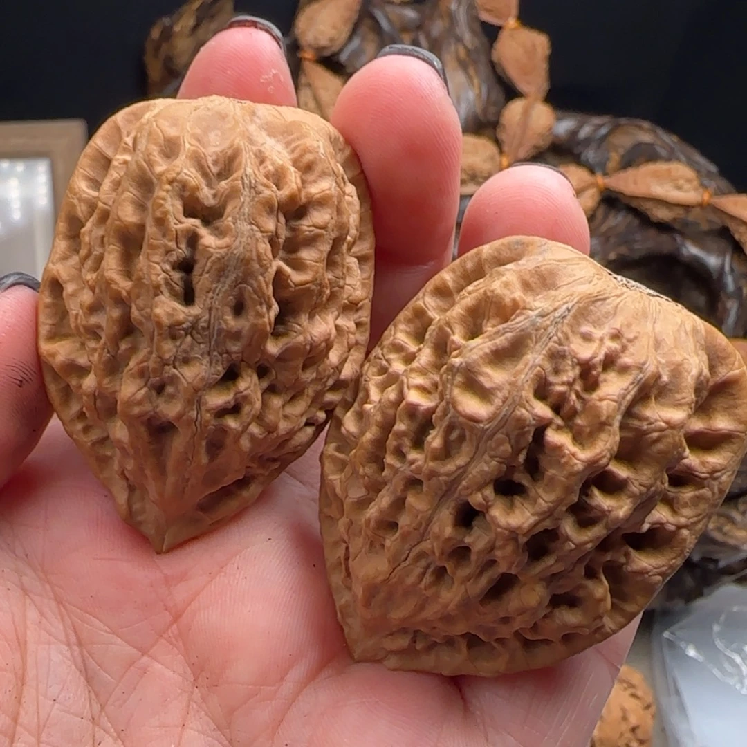 文玩核桃吊坠麦麦22