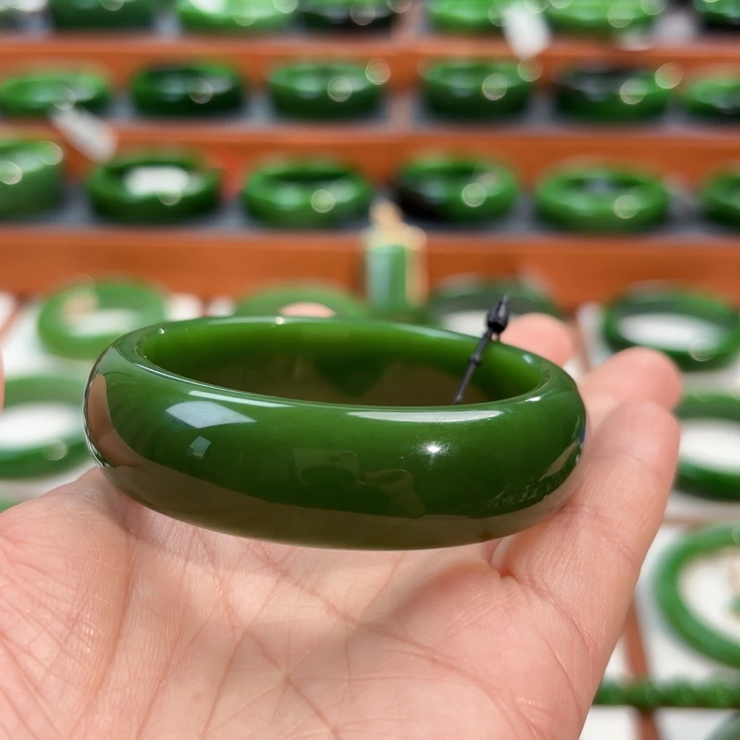 未镶嵌手镯和田玉（碧玉）