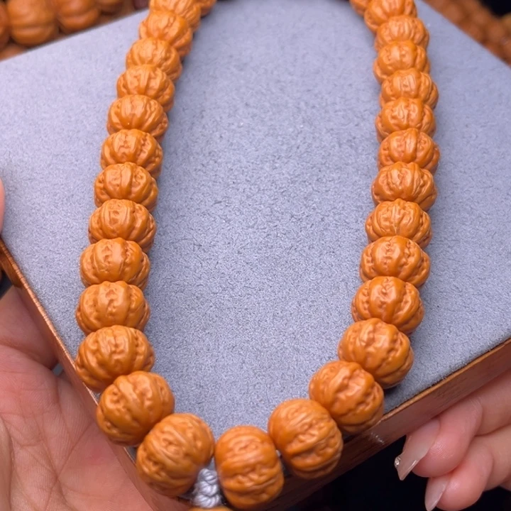 猴头核桃吊坠肉八棱手持32颗