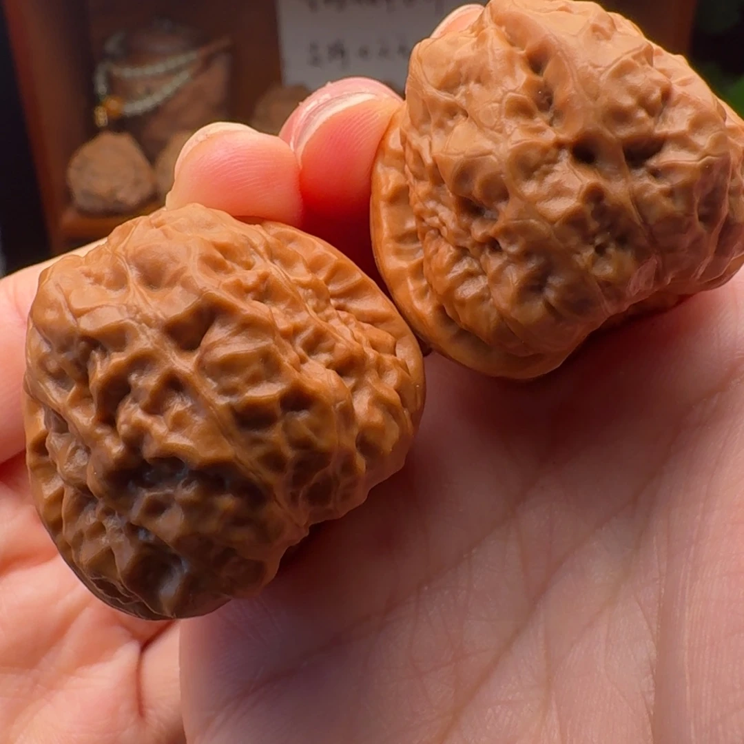文玩核桃闪购蛤蟆35