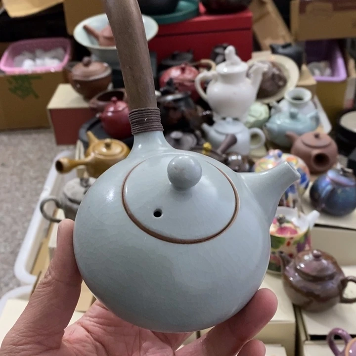 陶瓷艺术品及陶瓷壶