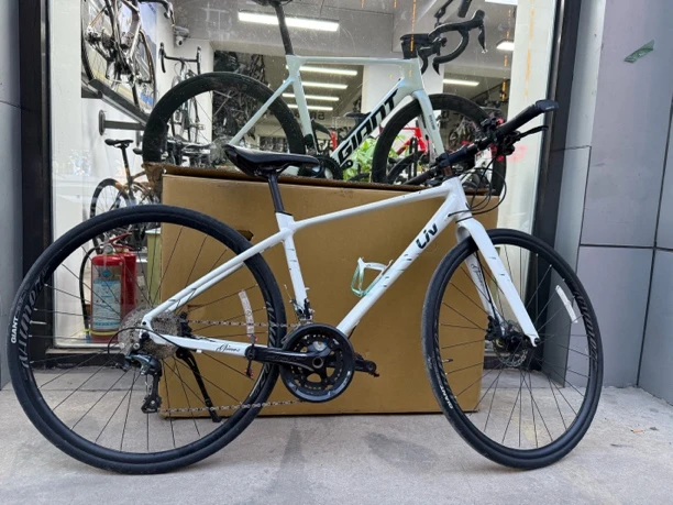 爱美姿SL1 平把公路车 白色s码