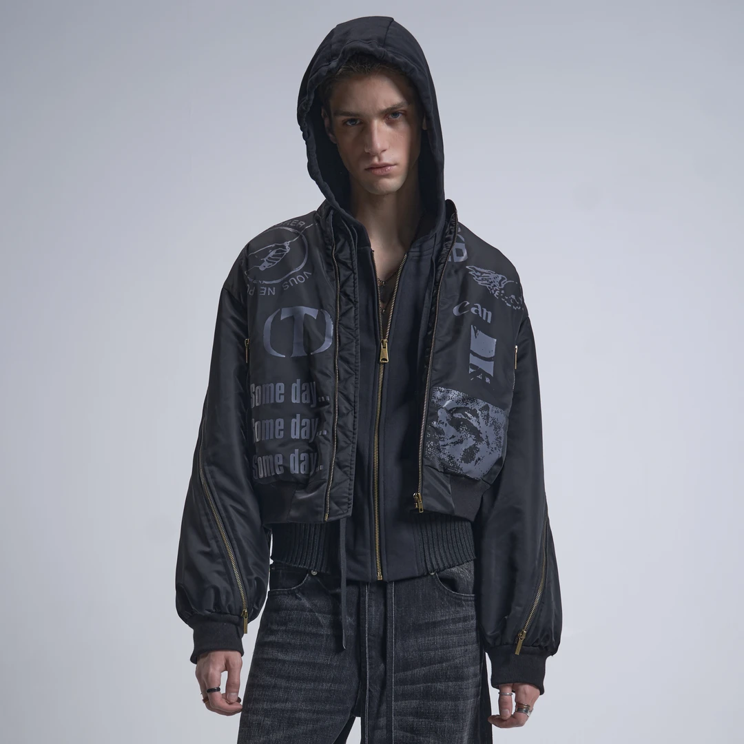 noEmosen（noE）乐队剪报印花三拉链短宽落肩boomber棉服外套NE3665