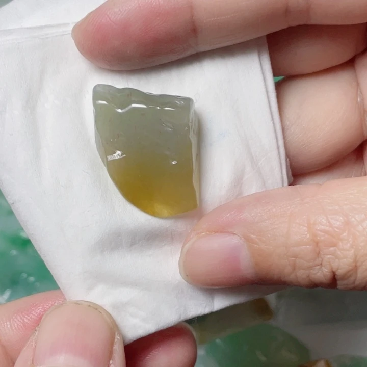 定制翡翠未镶嵌包工