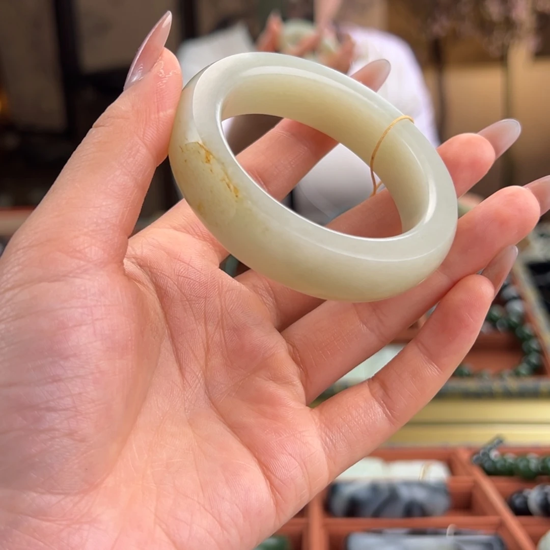 和田玉（子料）未镶嵌手镯