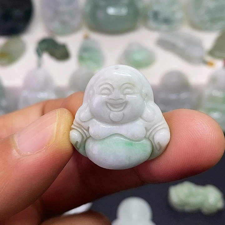 翡翠未镶嵌颈饰吊坠