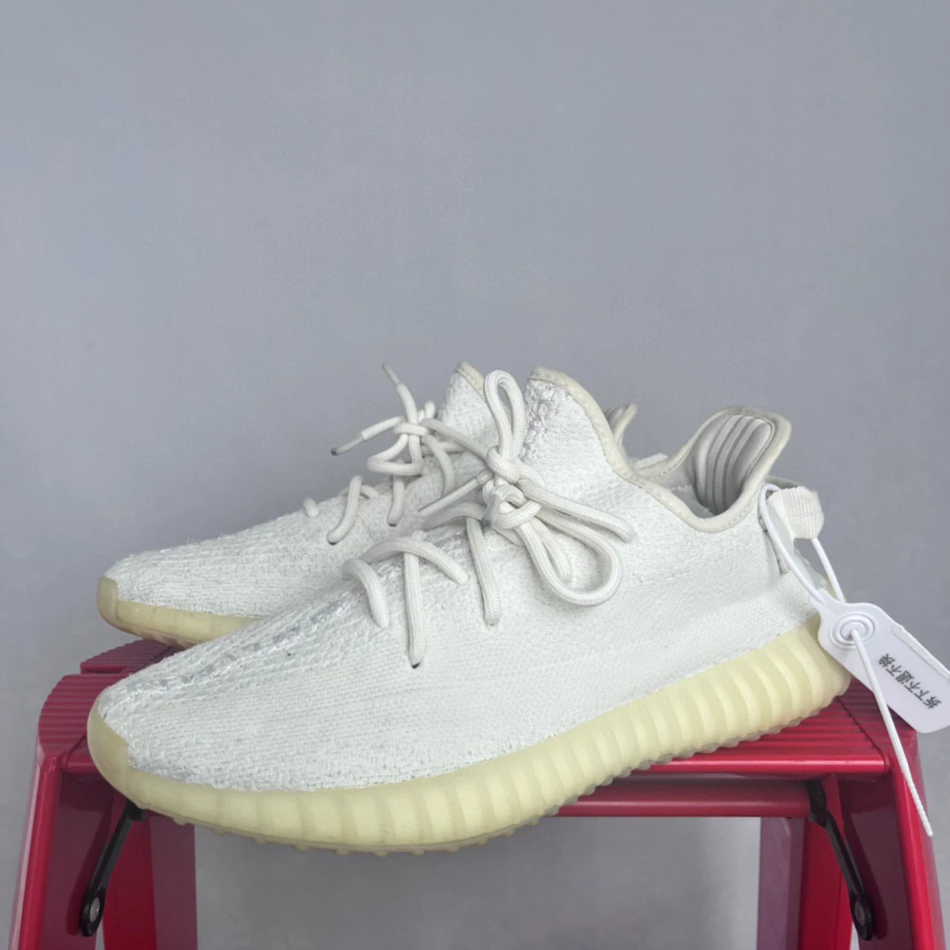 95新 MM6 Yeezy350纯白41码 OO2901 鞋