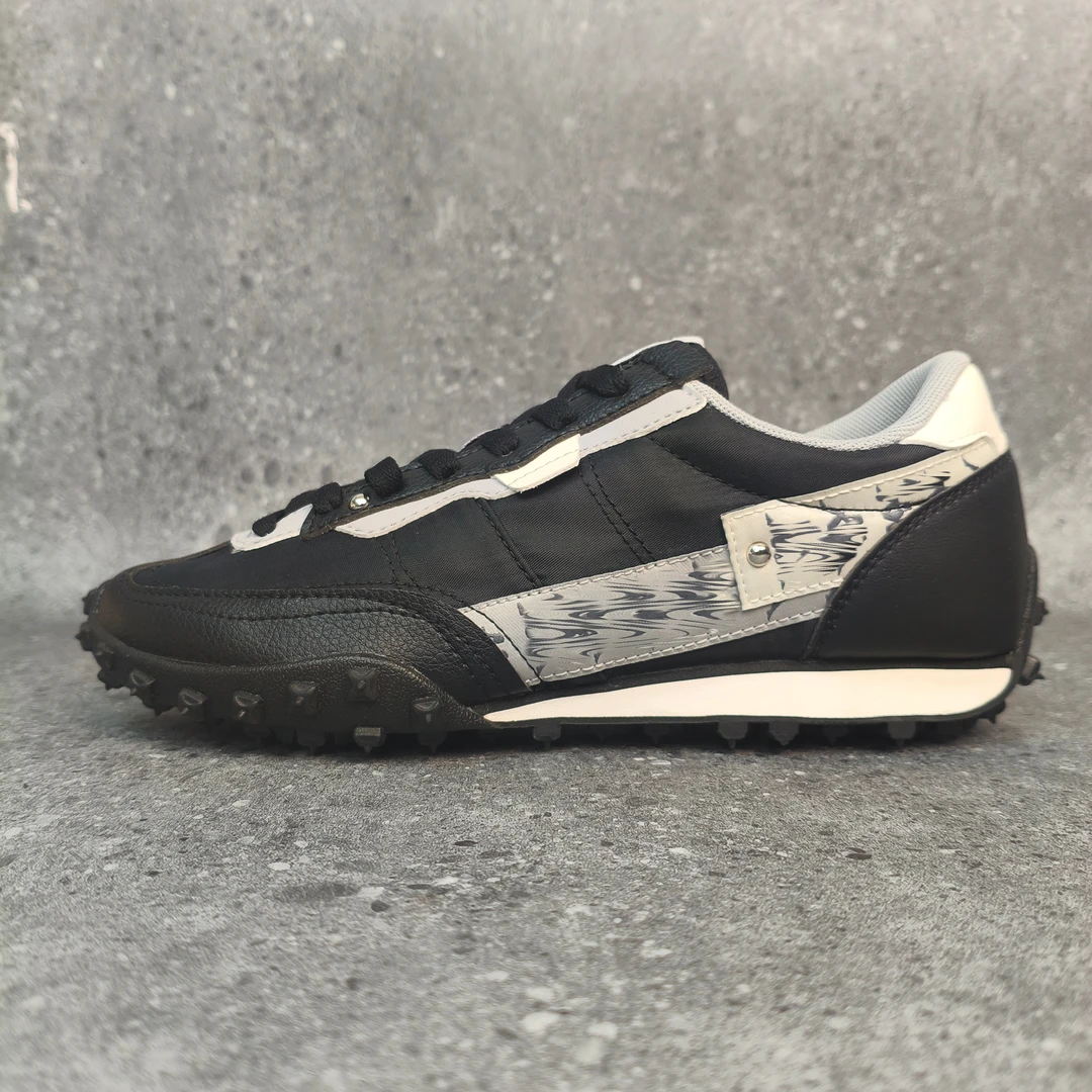 KP夏季透气软底软面轻薄复古串标情侣款休闲鞋