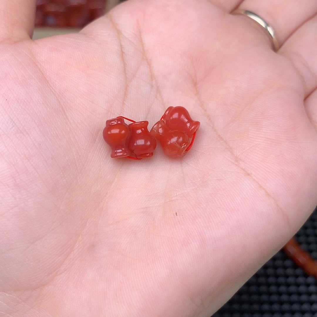 灵***儿南红玛瑙未镶嵌吊坠(不含链)多样性