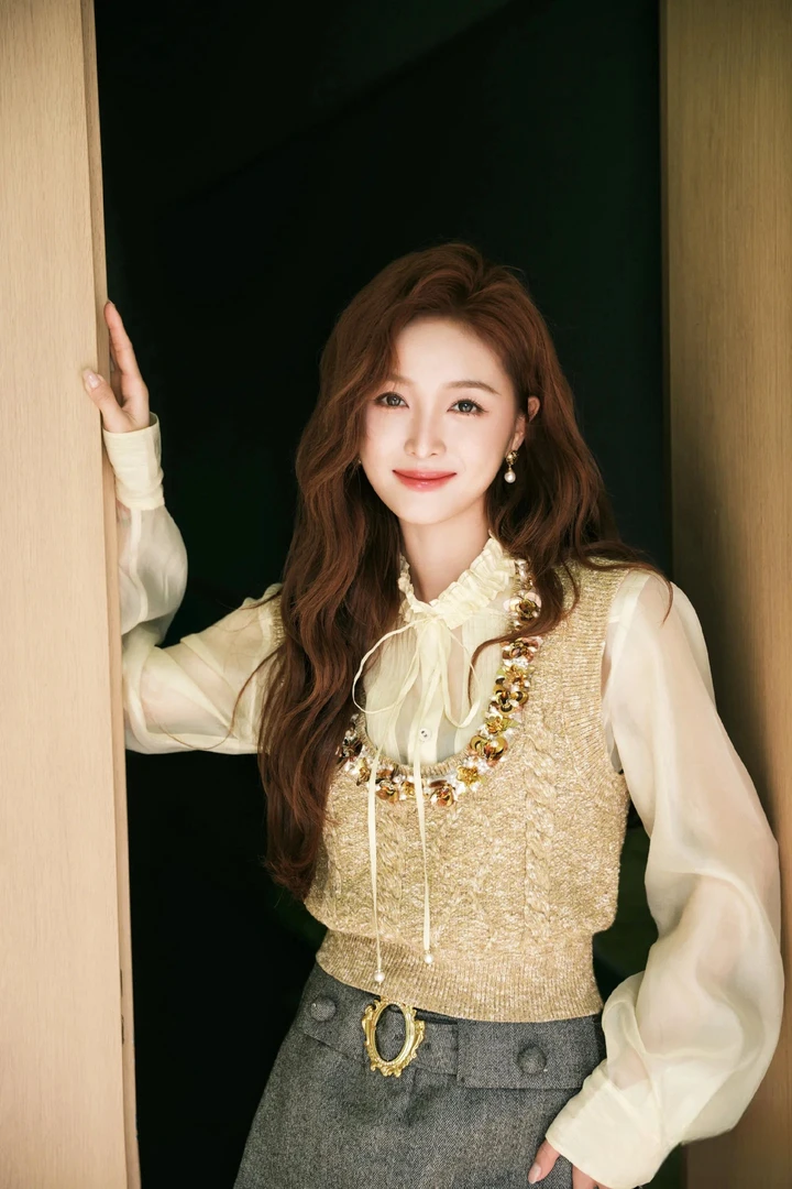 【DE MYSTERE】拉拉家摩登假两件上衣/灰色短裙时尚套装女GQW68121