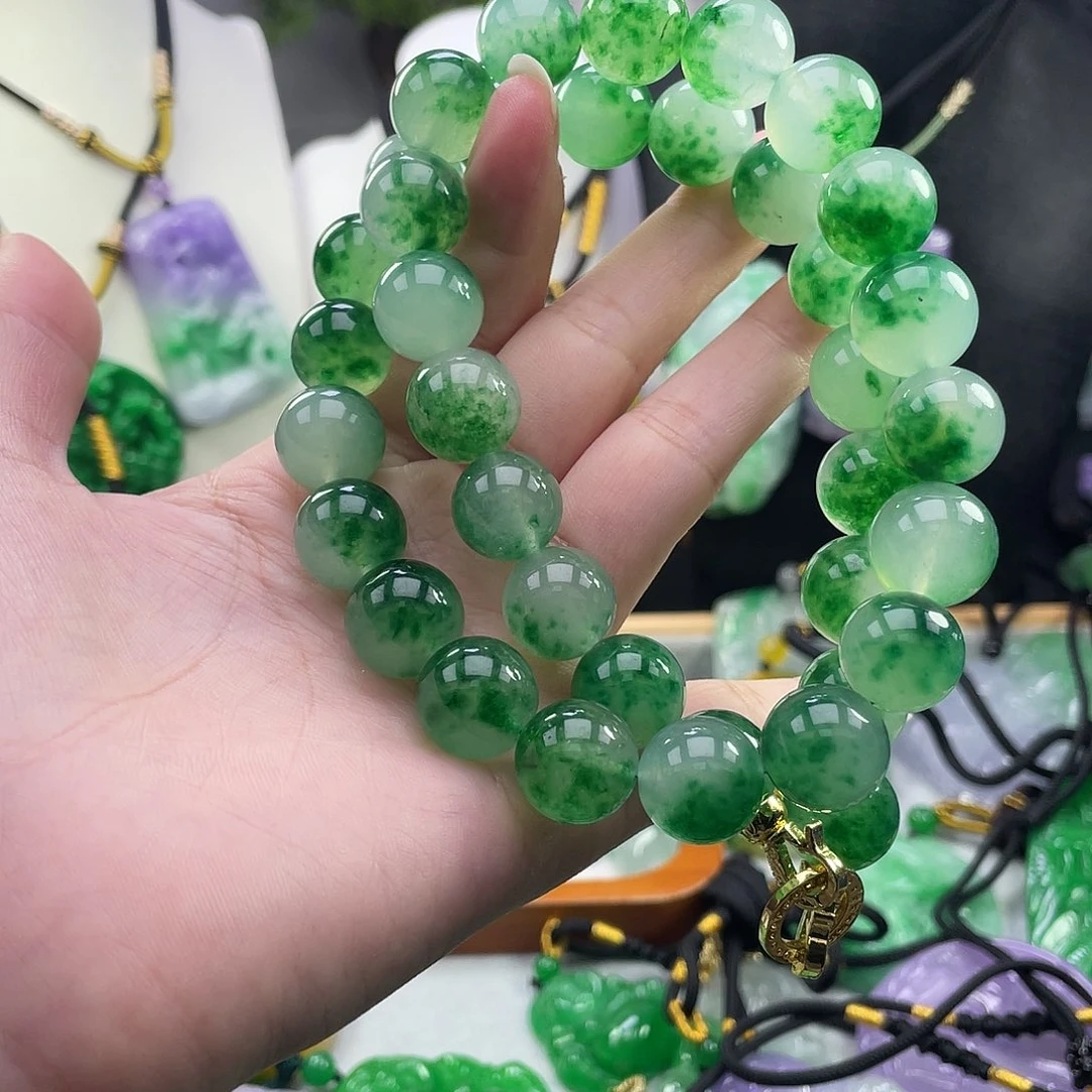 吊坠(赠链)未镶嵌翡翠
