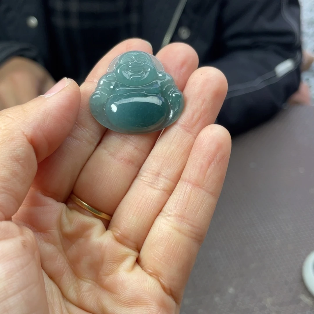 翡翠未镶嵌颈饰天空蓝佛