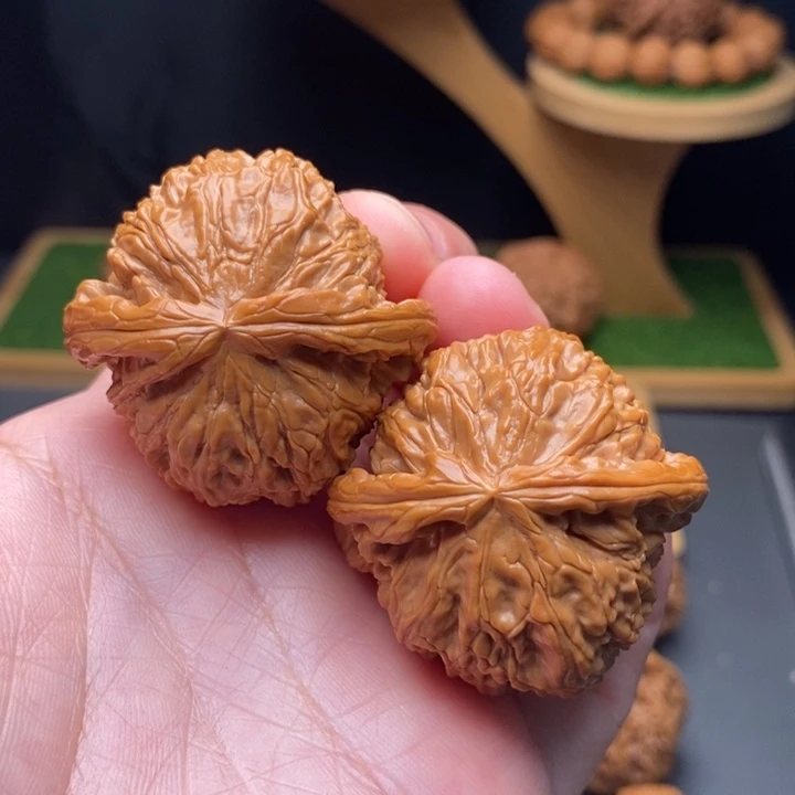 文玩核桃把件白狮子42