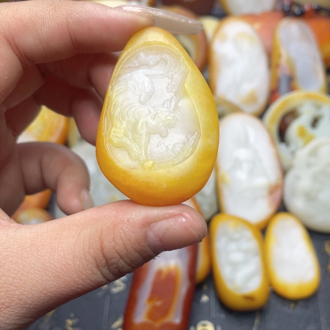 和田玉挂件未镶嵌