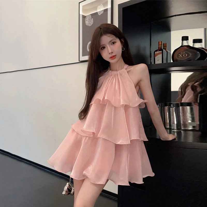 夏季新款时尚气质设计感粉色荷叶边挂脖人鱼姬无袖蛋糕修身连衣裙