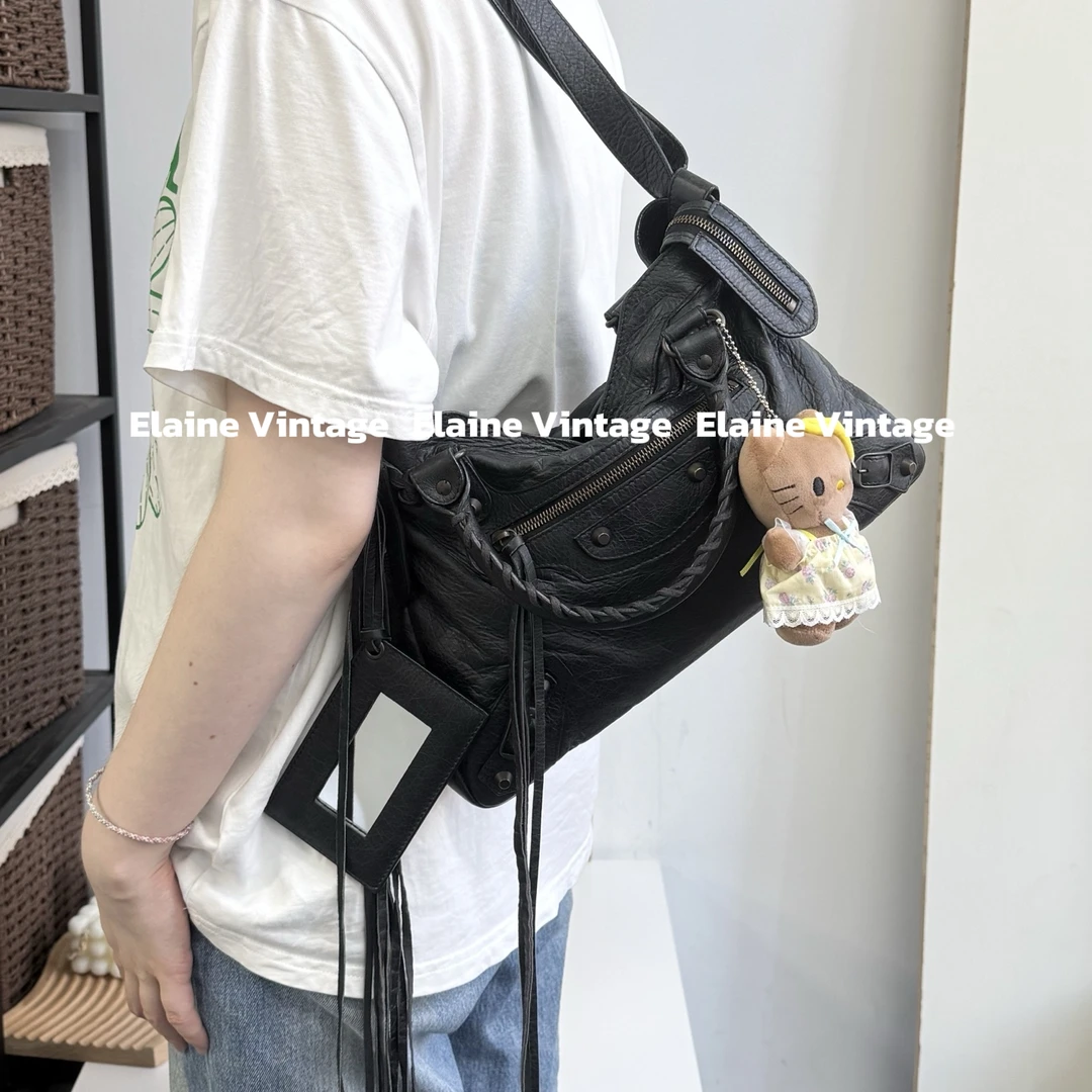 95新 Balenciaga/巴黎世家 town系列黑色机车单肩包（33cm）/Y691