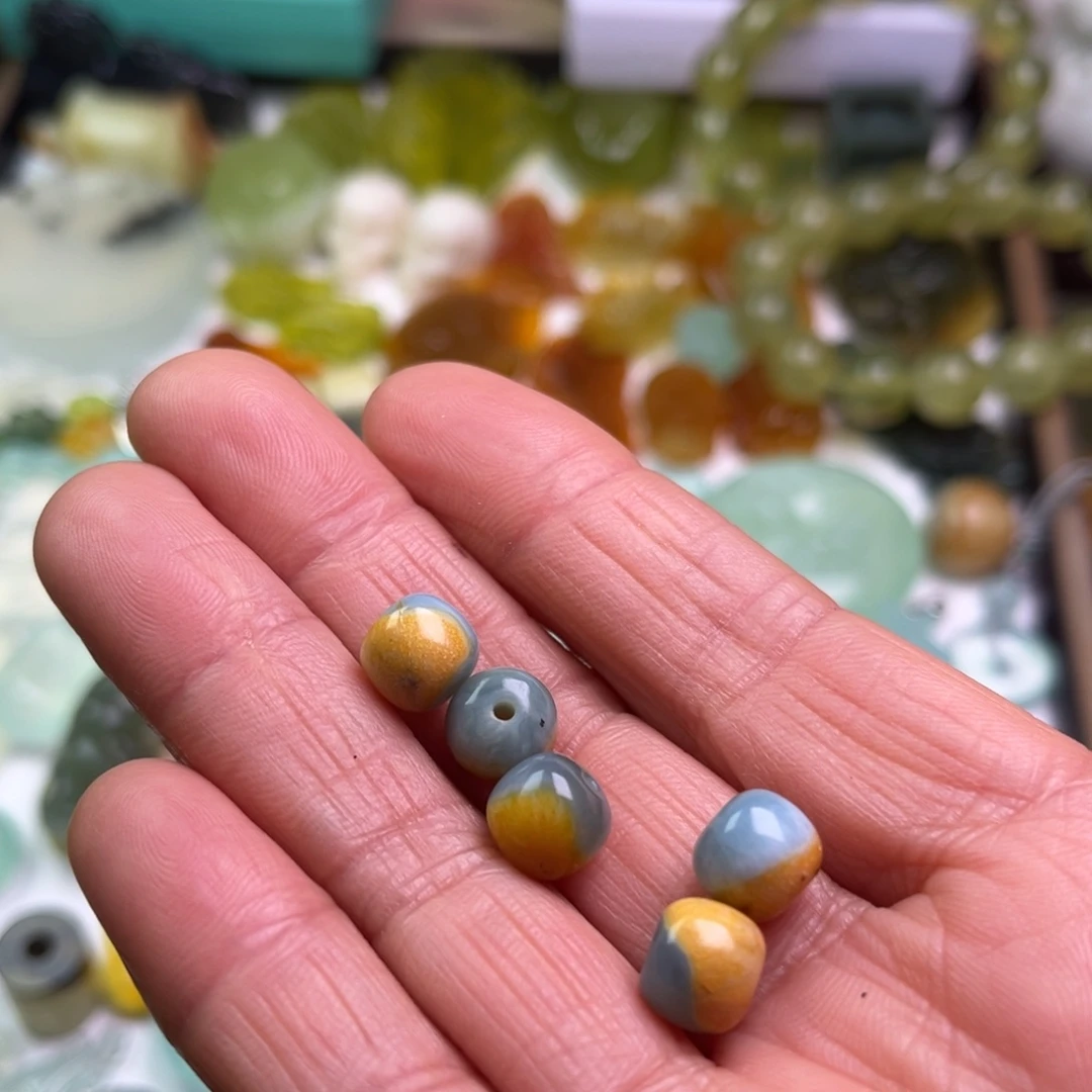 百***乌蛇纹石玉未镶嵌颈饰