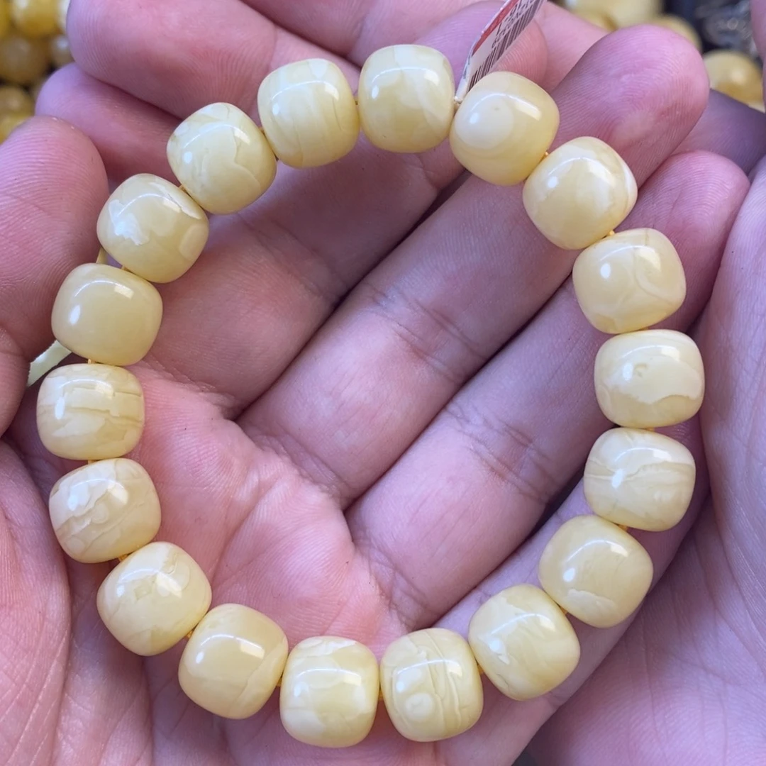 蜜蜡未镶嵌珠宝奇石