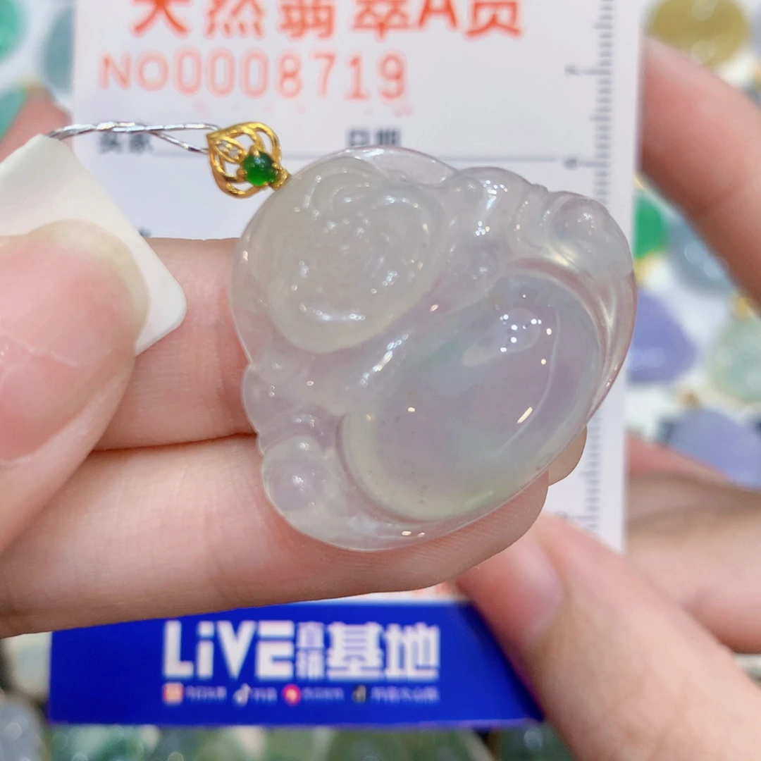 翡翠18K金镶嵌颈饰佛公