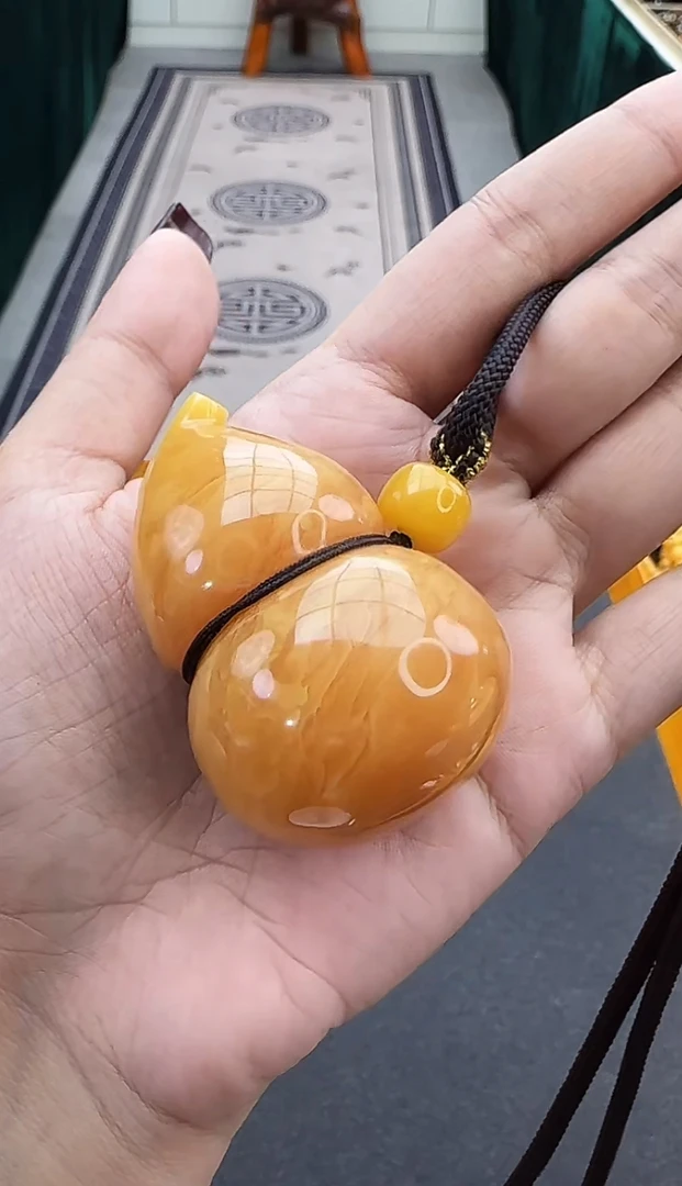 【齐福珠宝】红花蜡葫芦吊坠(多样性发其一)