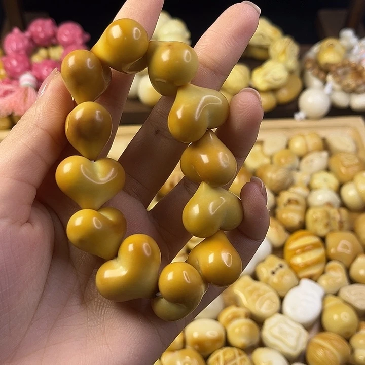 菩提根/象牙果吊坠瑕疵心尖尖