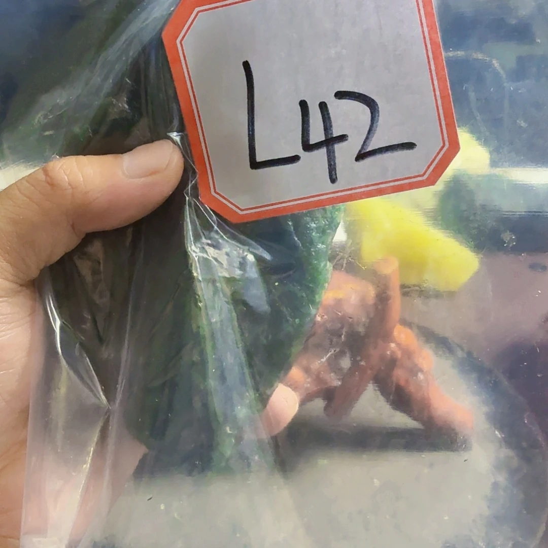 8***后未镶嵌蛇纹石玉原石料