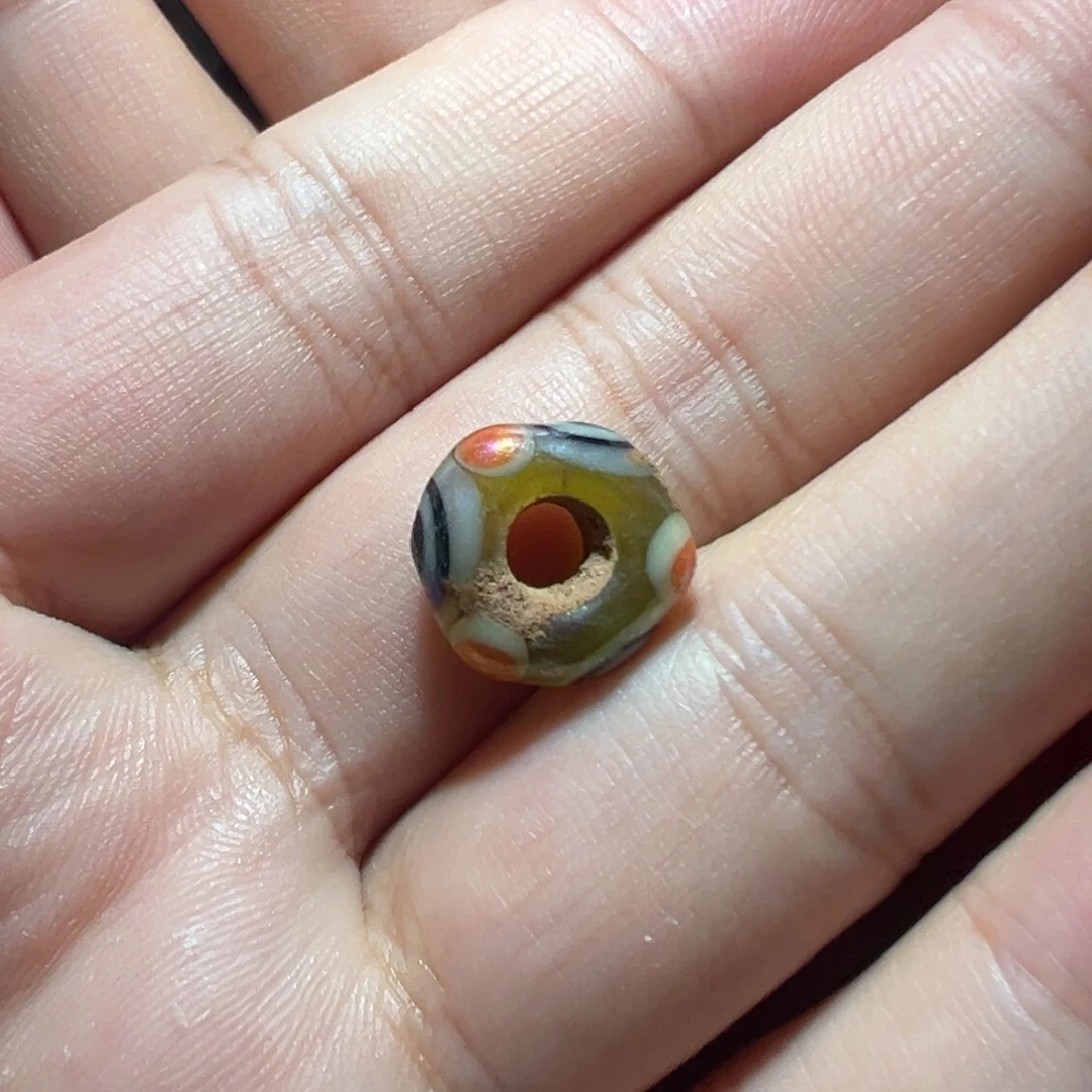 风***树玛瑙/玉髓未镶嵌珠子。