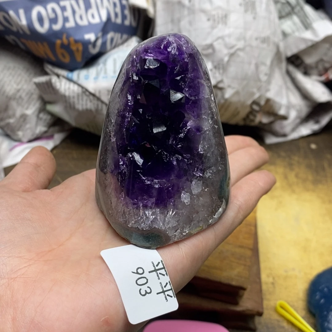 紫晶乌拉圭未镶嵌