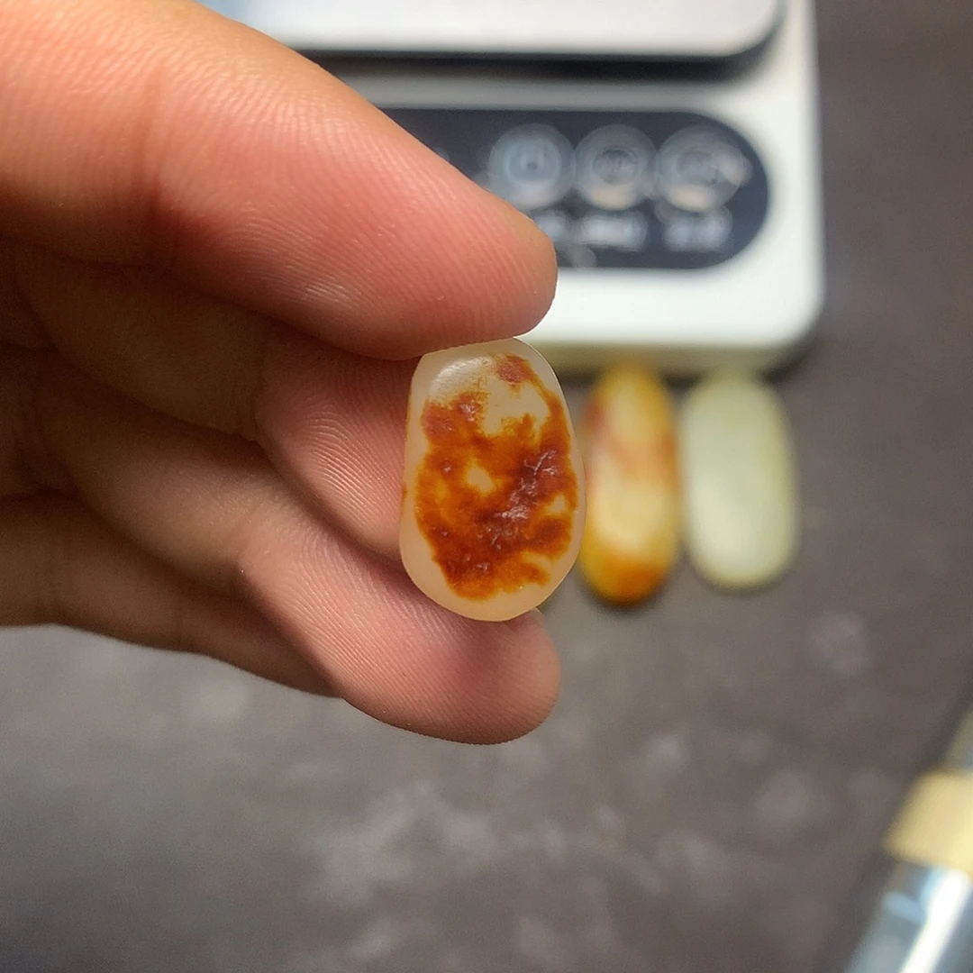 和田玉（糖玉）未镶嵌挂件