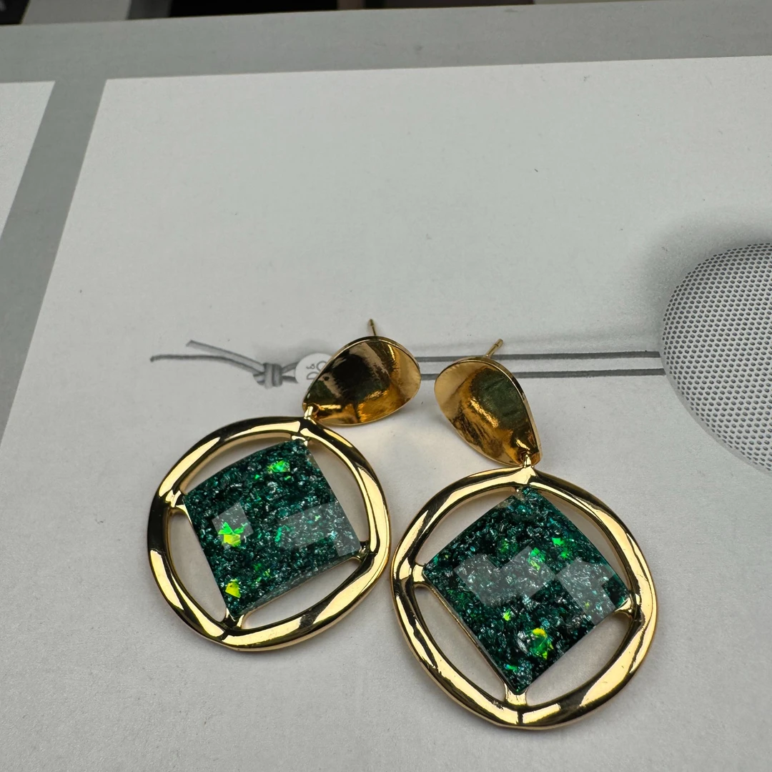 铜合金合成锆石耳饰 轻奢时尚百搭绿色复古法式小众耳钉ed2777