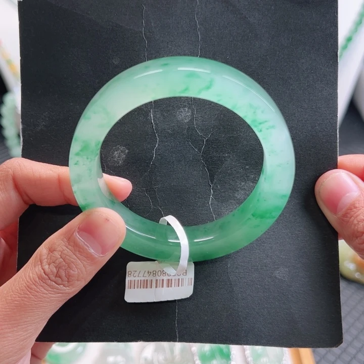 石英质玉未镶嵌手镯55