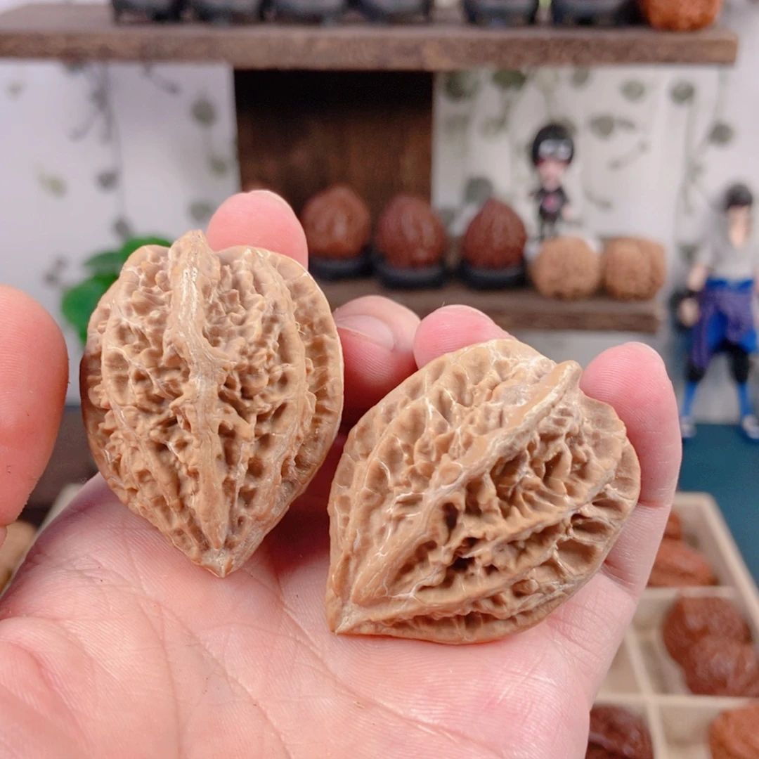 吊坠文玩核桃70¥¥金字塔