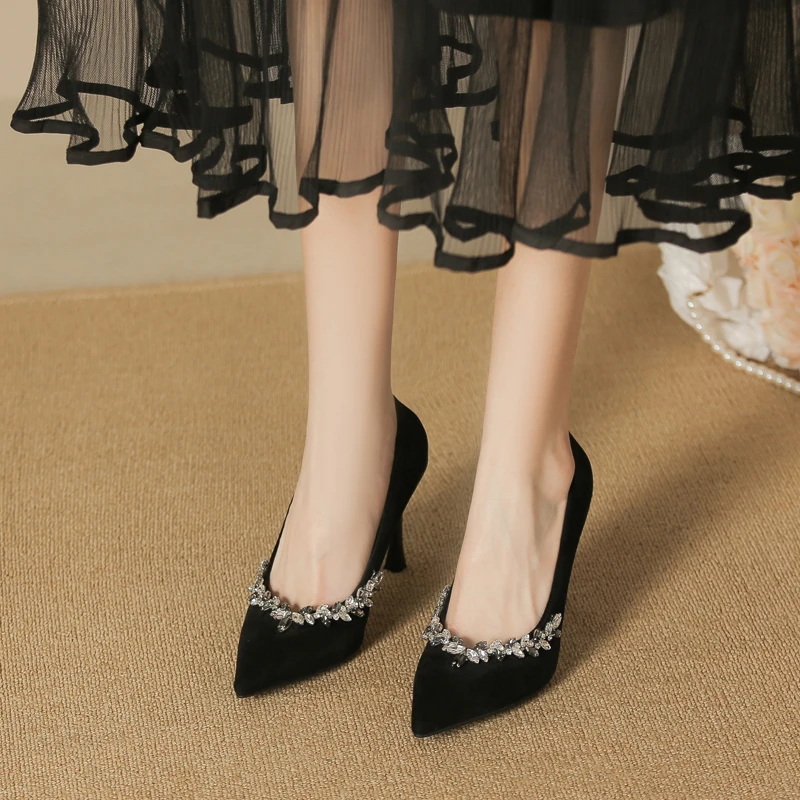 黑色绒面高跟鞋大码41一43胖脚宽肥尖头浅口通勤女单鞋小码313233