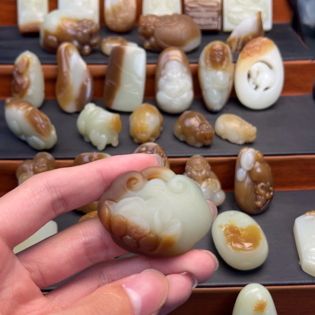 和田玉（糖玉）未镶嵌颈饰