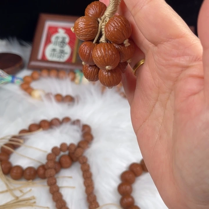 吊坠猴头核桃葡萄串
