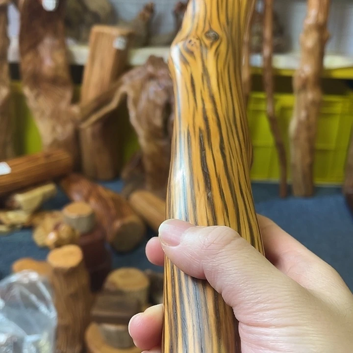 吴***山大叶紫檀（黑酸枝木类）太行崖柏棍子