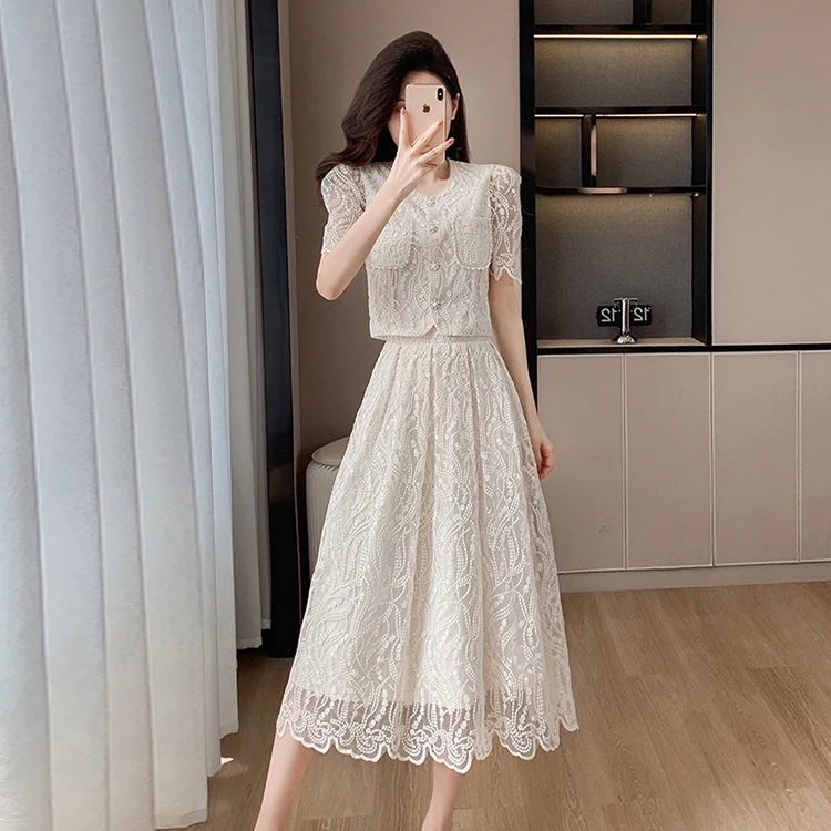 【璇子】大码2025夏季高级感名媛小香风蕾丝上衣+高腰半身裙两件套