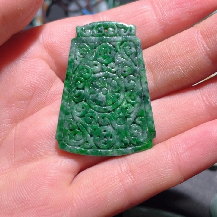 【闪购商品】翡翠颈饰未镶嵌天然翡翠