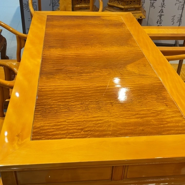 老***九楠木13463466346y