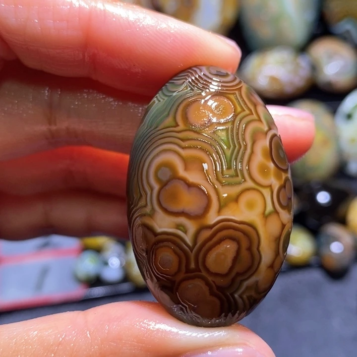 玛瑙/玉髓玛瑙吊坠未镶嵌