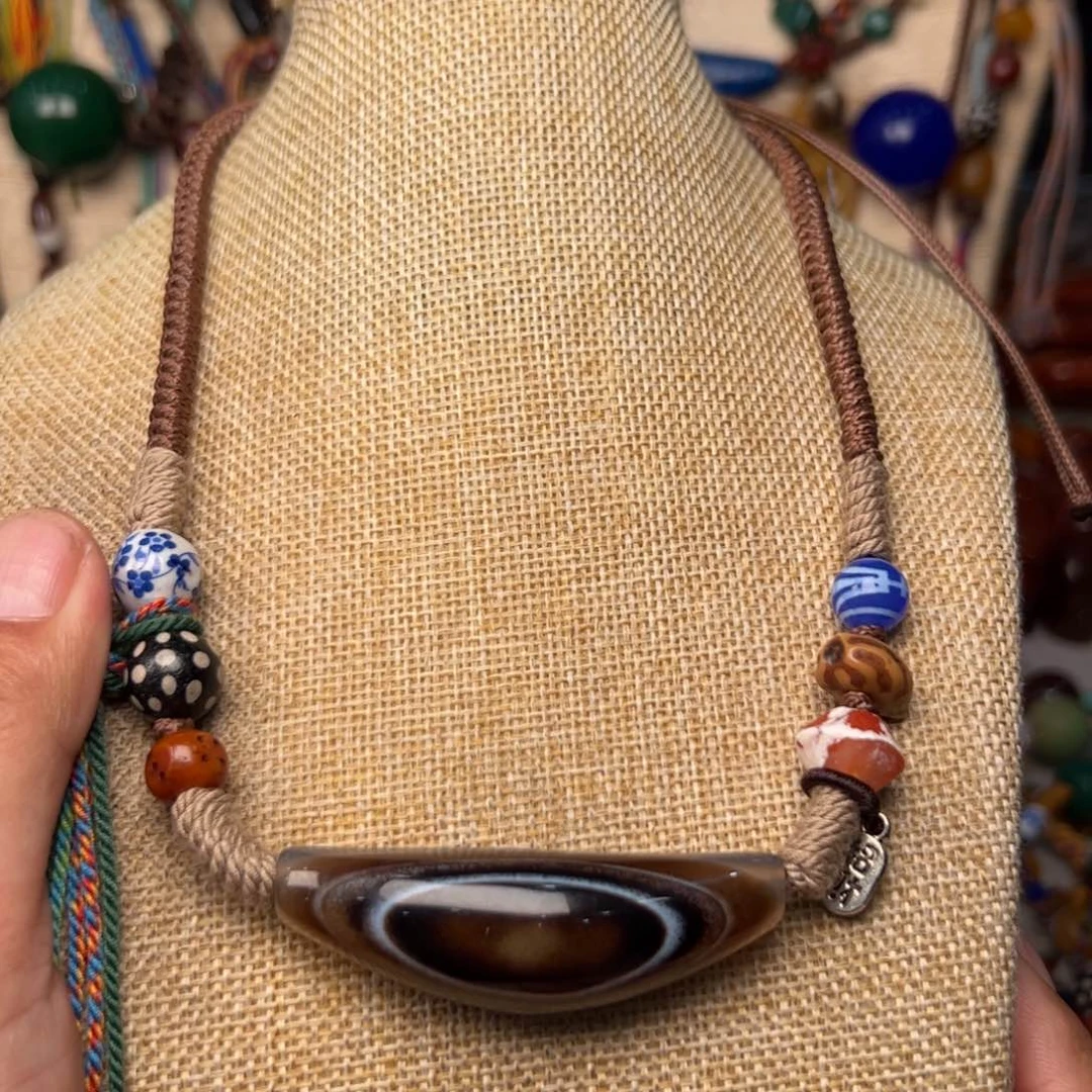 玛瑙/玉髓颈饰未镶嵌