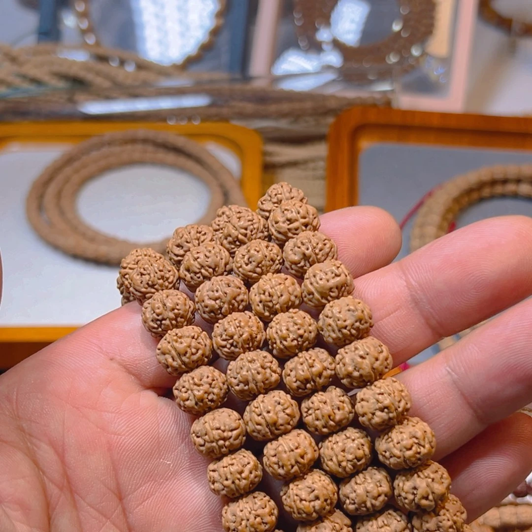 金刚菩提吊坠花****悲金刚