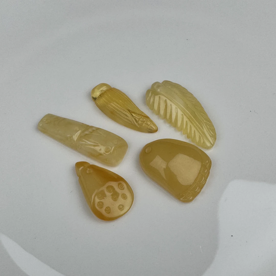 M1573天然蜜蜡 配饰 2.65克 支持复检假一罚四