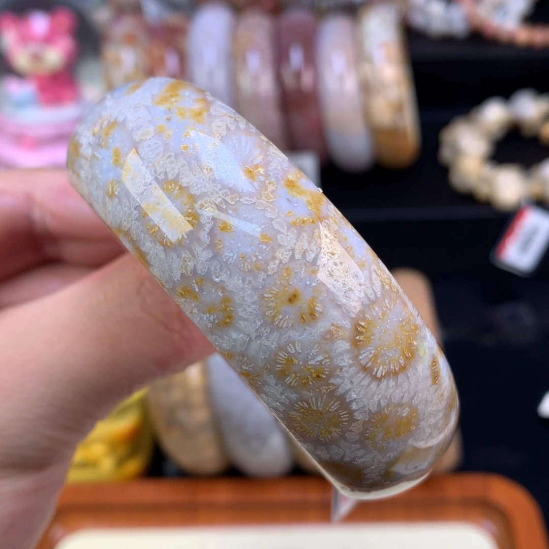 硅化珊瑚（珊瑚玉）未镶嵌手链32号57圈共生大花