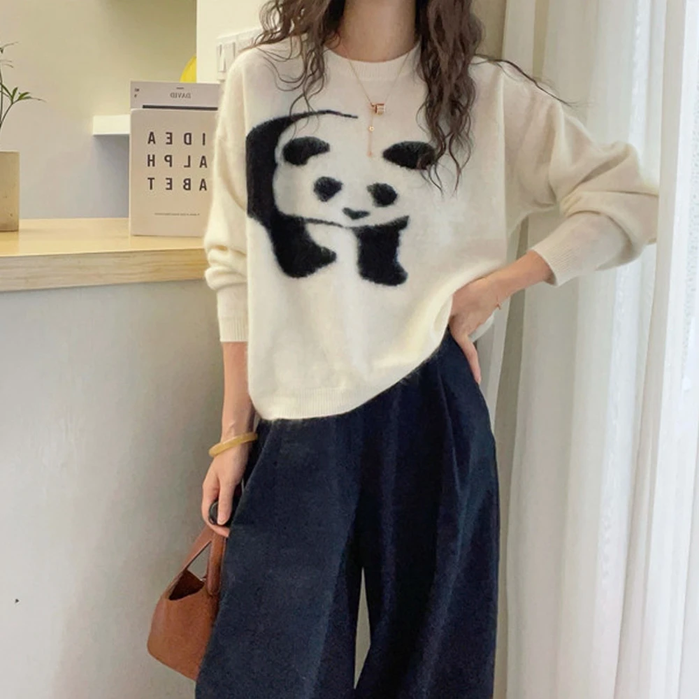 韩版宽松时尚复古圆领套头卡通刺绣熊猫可爱休闲百搭秋冬针织毛衣