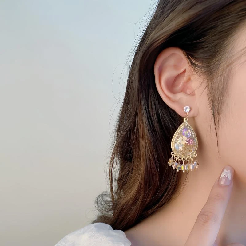 铜合金锆石耳饰 毛球耳环新款潮韩国气质气质叶子耳坠女小众设计