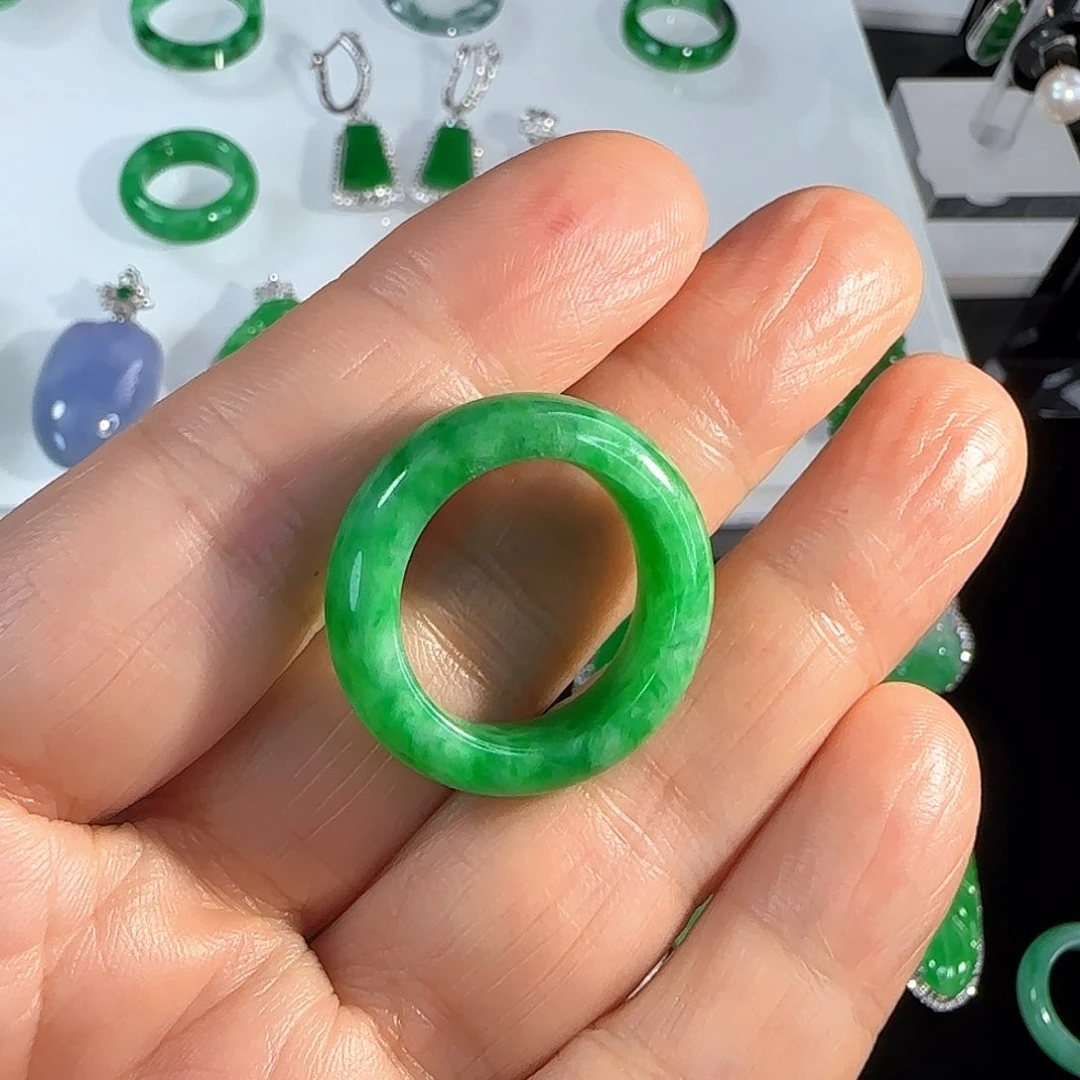 翡翠戒指未镶嵌指环