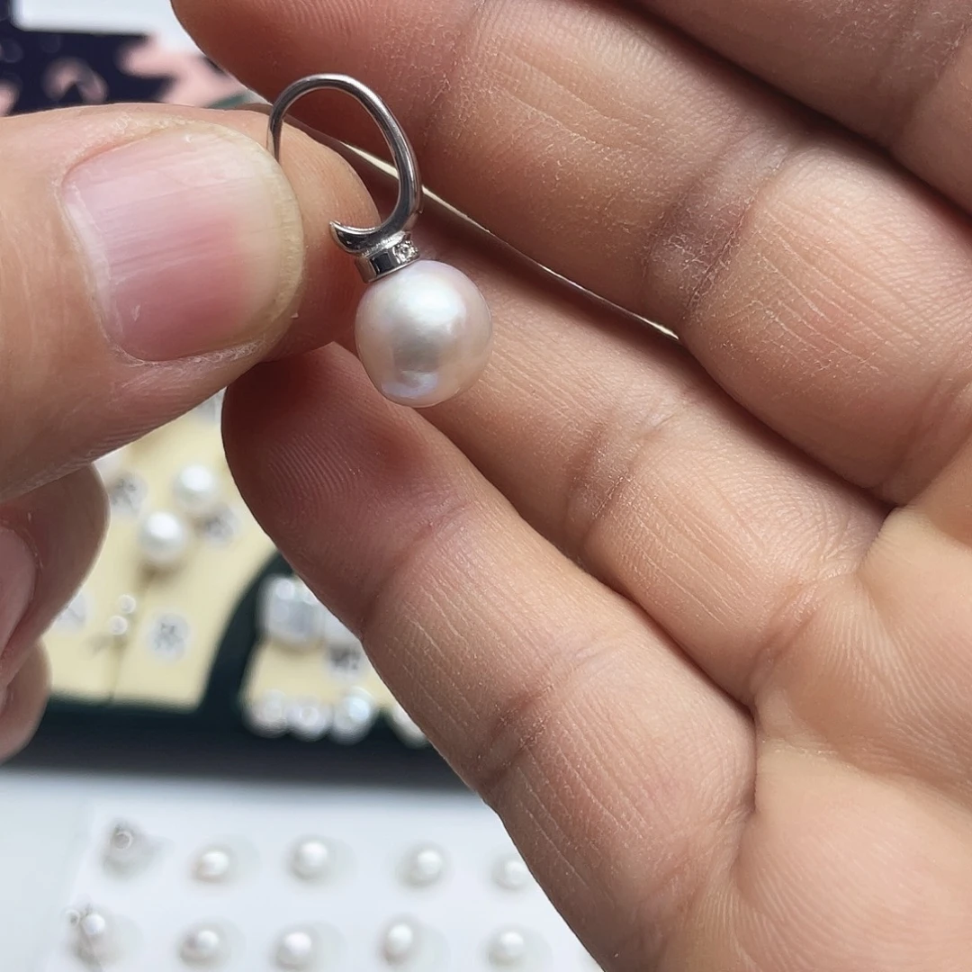 d***i淡水珍珠耳饰银S925镶嵌