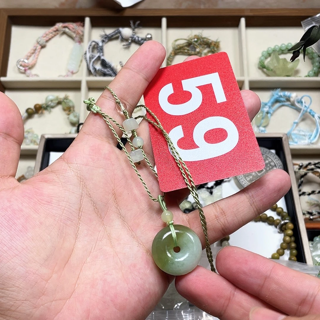 合金蛇纹石玉颈饰