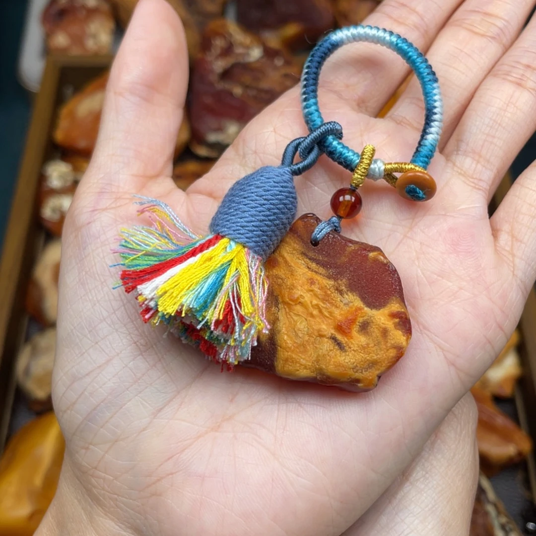 琥珀未镶嵌珠宝奇石